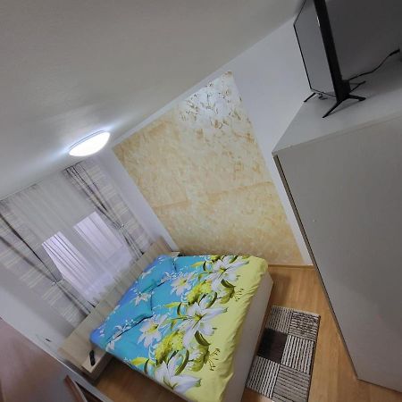Casa Roxi Lägenhet Buşteni Exteriör bild