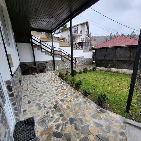 Casa Roxi Lägenhet Buşteni Exteriör bild